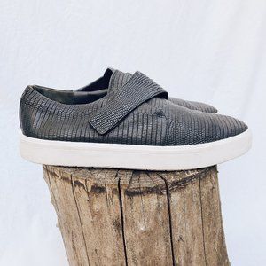 Vince leather black slip on sneaker